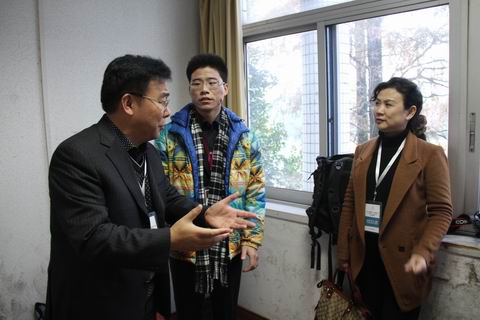 2012-133-3.jpg